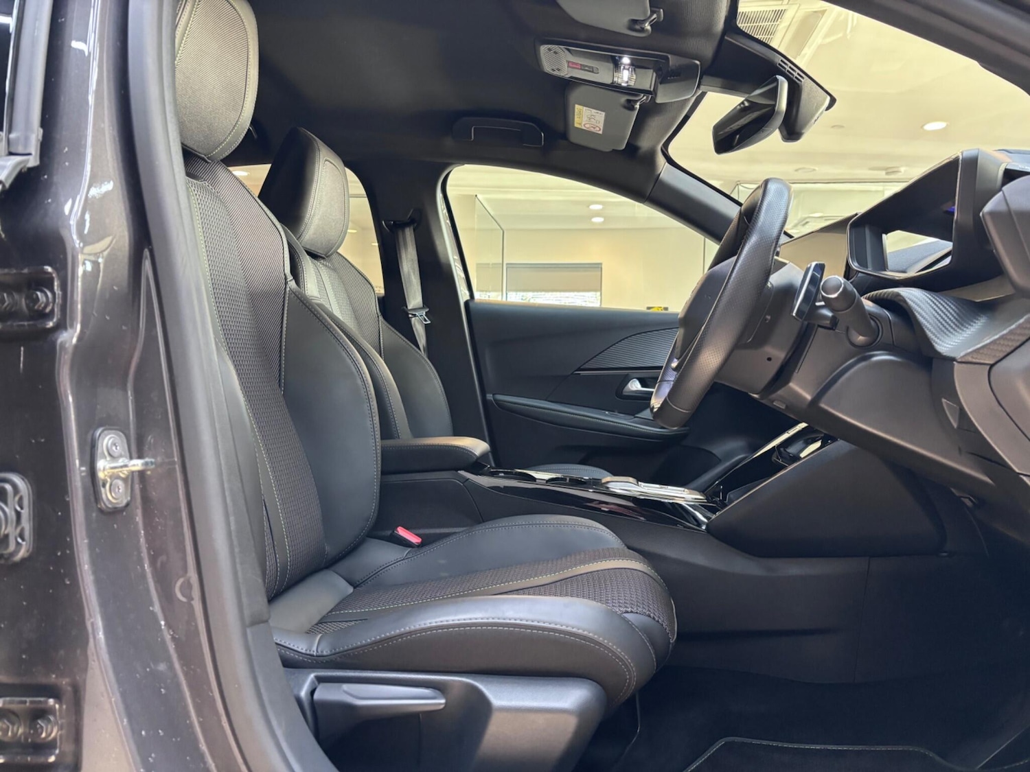 Used Peugeot 208 2023 for sale - 77074130: Photo 17