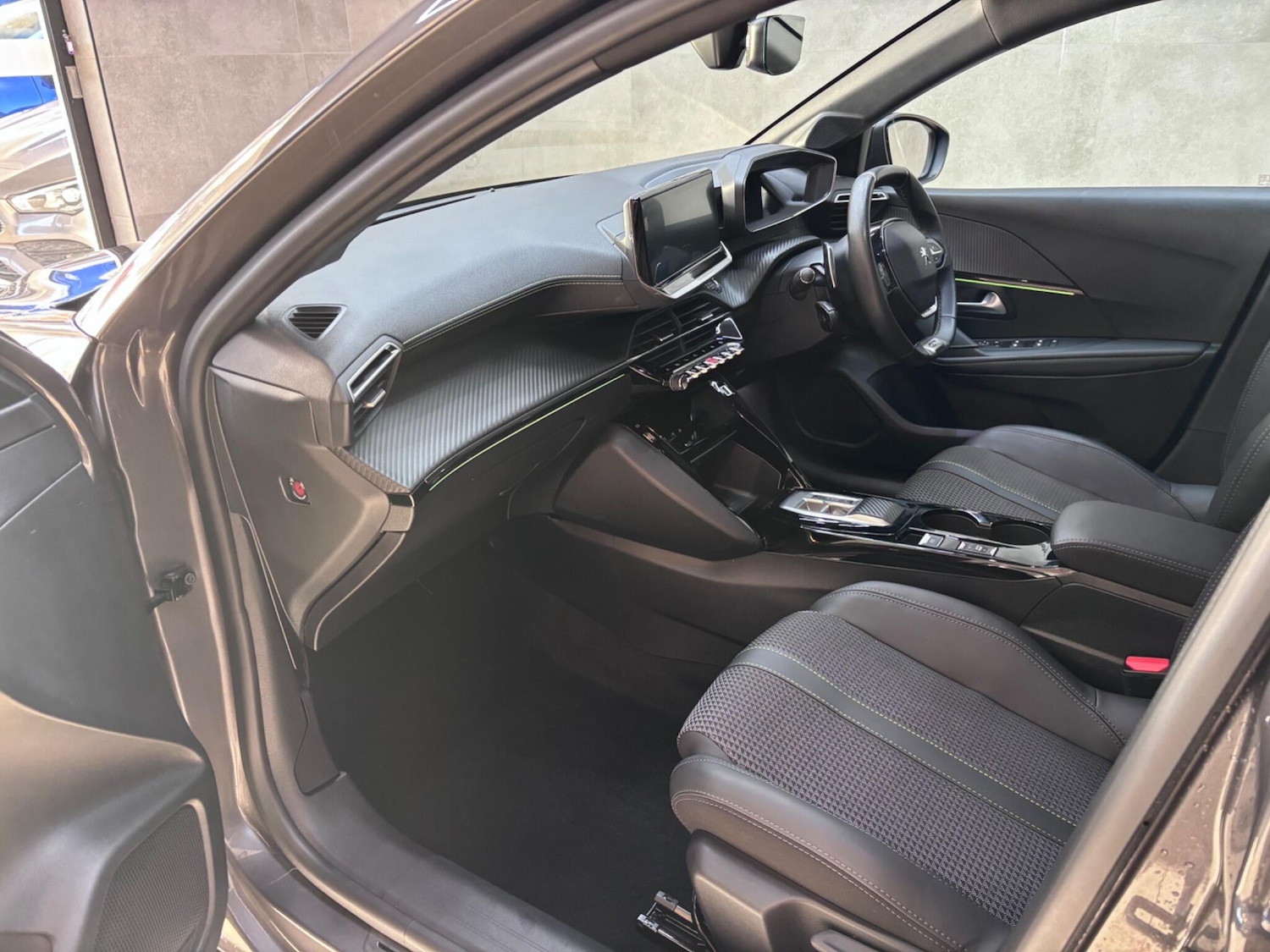 Used Peugeot 208 2023 for sale - 77074130: Photo 45