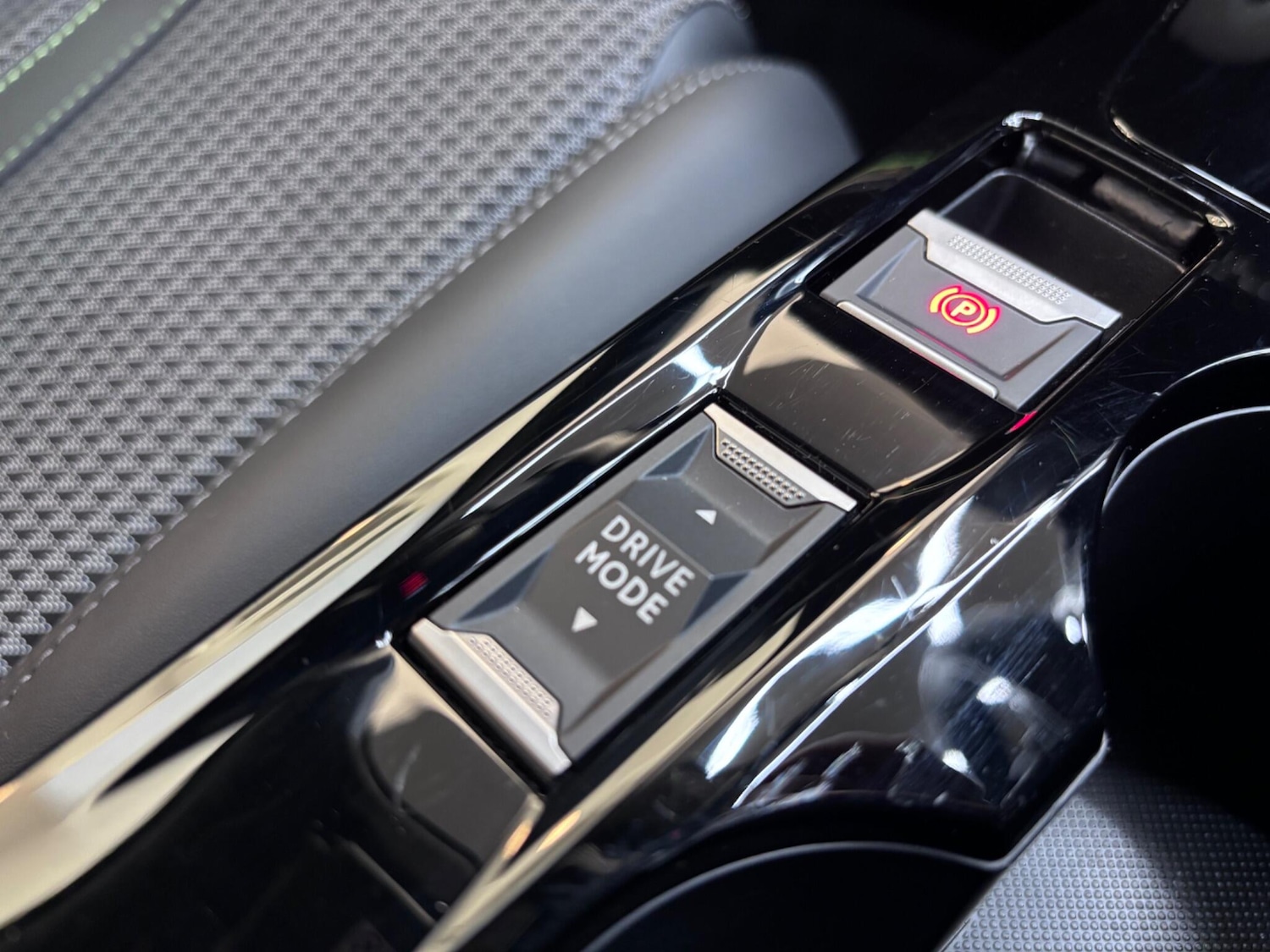 Used Peugeot 208 2023 for sale - 77074130: Photo 74