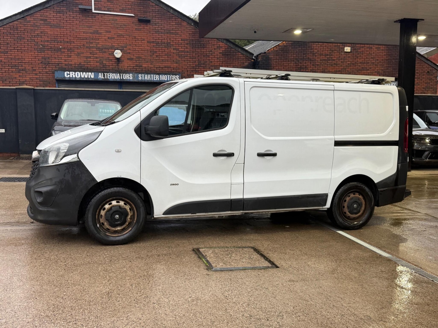 Used Vauxhall Vivaro 2016 for sale - 76175636: Photo 2
