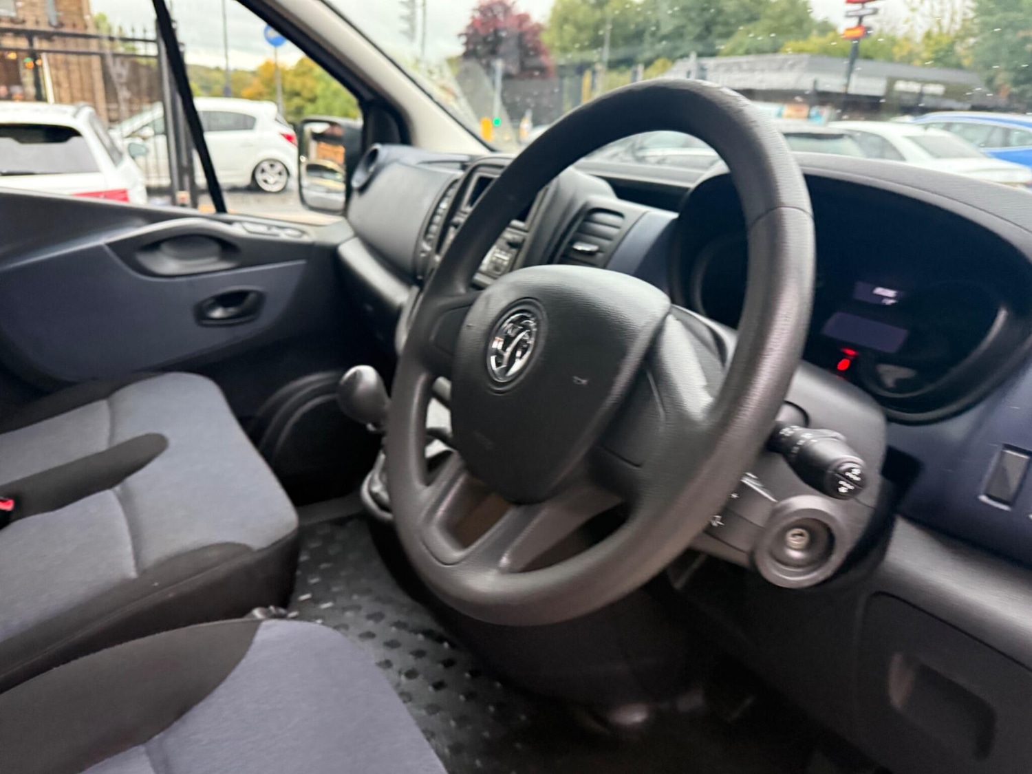 Used Vauxhall Vivaro 2016 for sale - 76175636: Photo 45