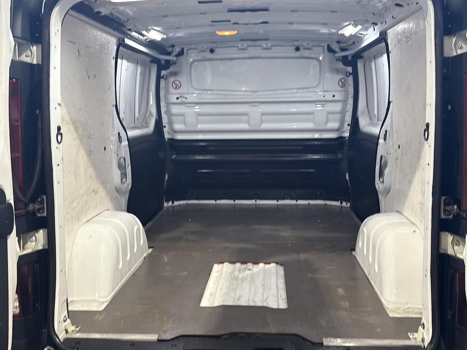 Used Vauxhall Vivaro 2016 for sale - 76175636: Photo 53