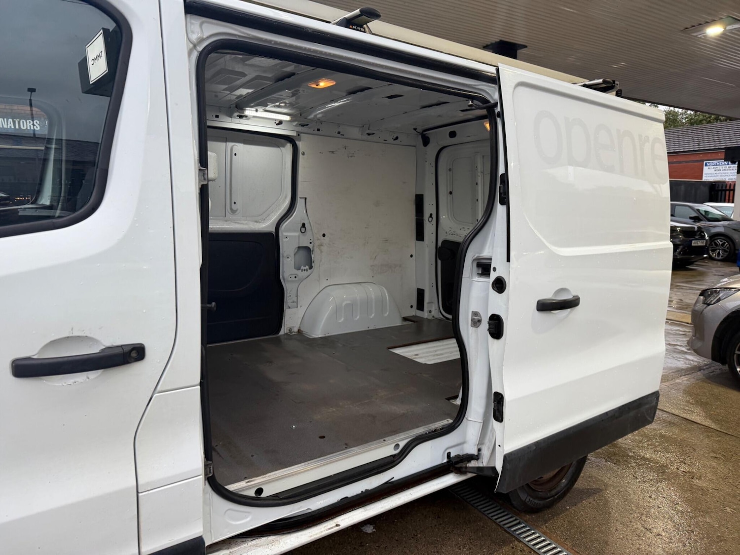 Used Vauxhall Vivaro 2016 for sale - 76175636: Photo 61