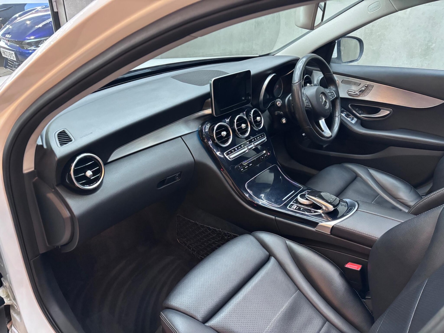 Used Mercedes-Benz C Class 2016 for sale - 77091133: Photo 13