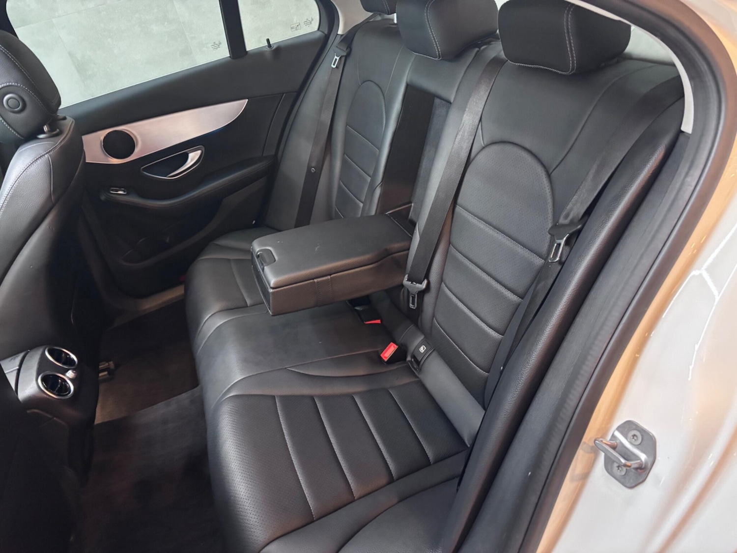 Used Mercedes-Benz C Class 2016 for sale - 77091133: Photo 25