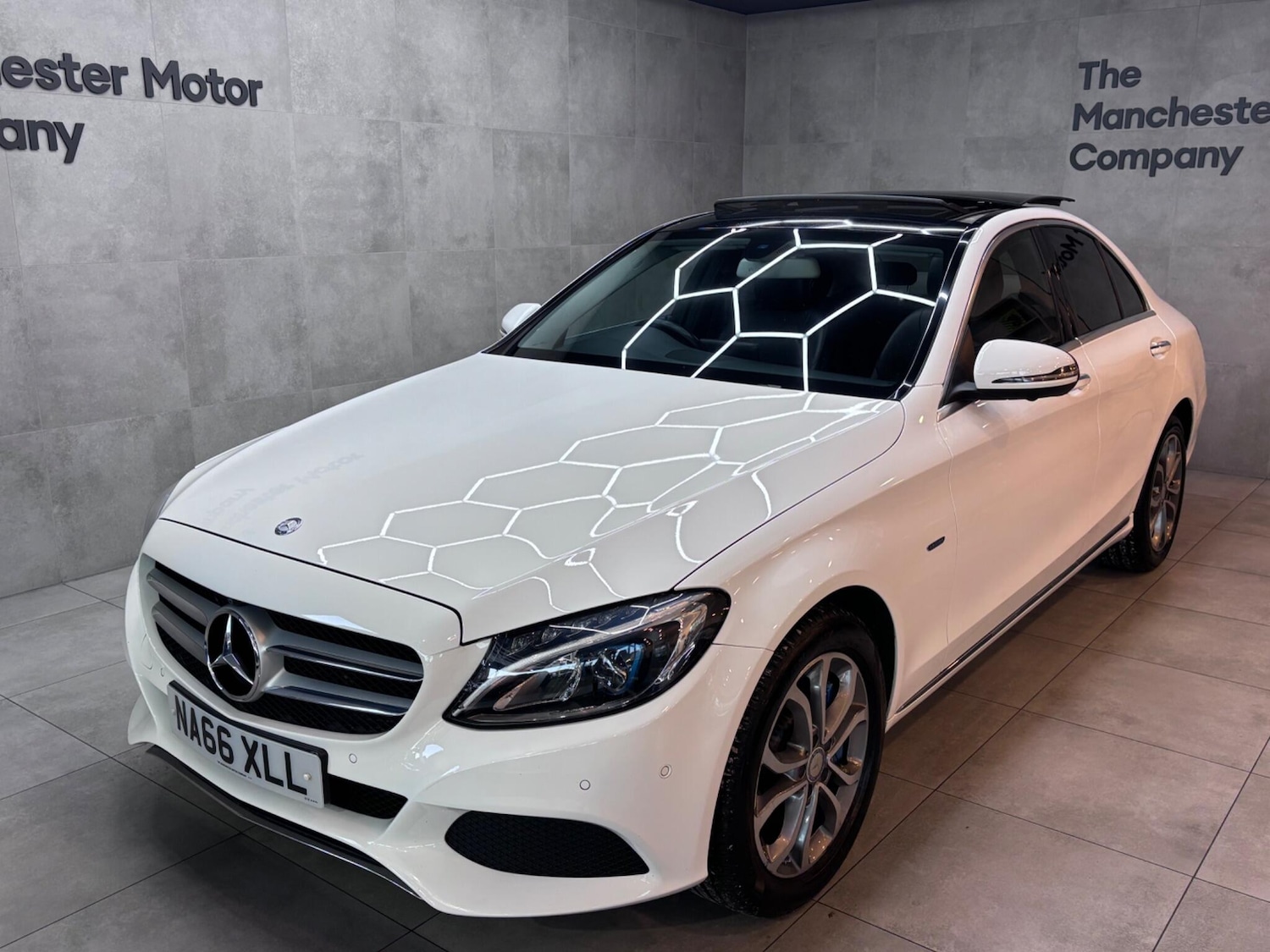 Used Mercedes-Benz C Class 2016 for sale - 77091133: Photo 3