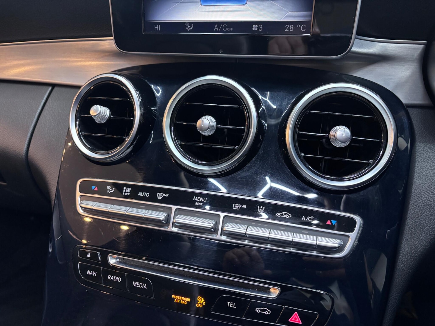 Used Mercedes-Benz C Class 2016 for sale - 77091133: Photo 46