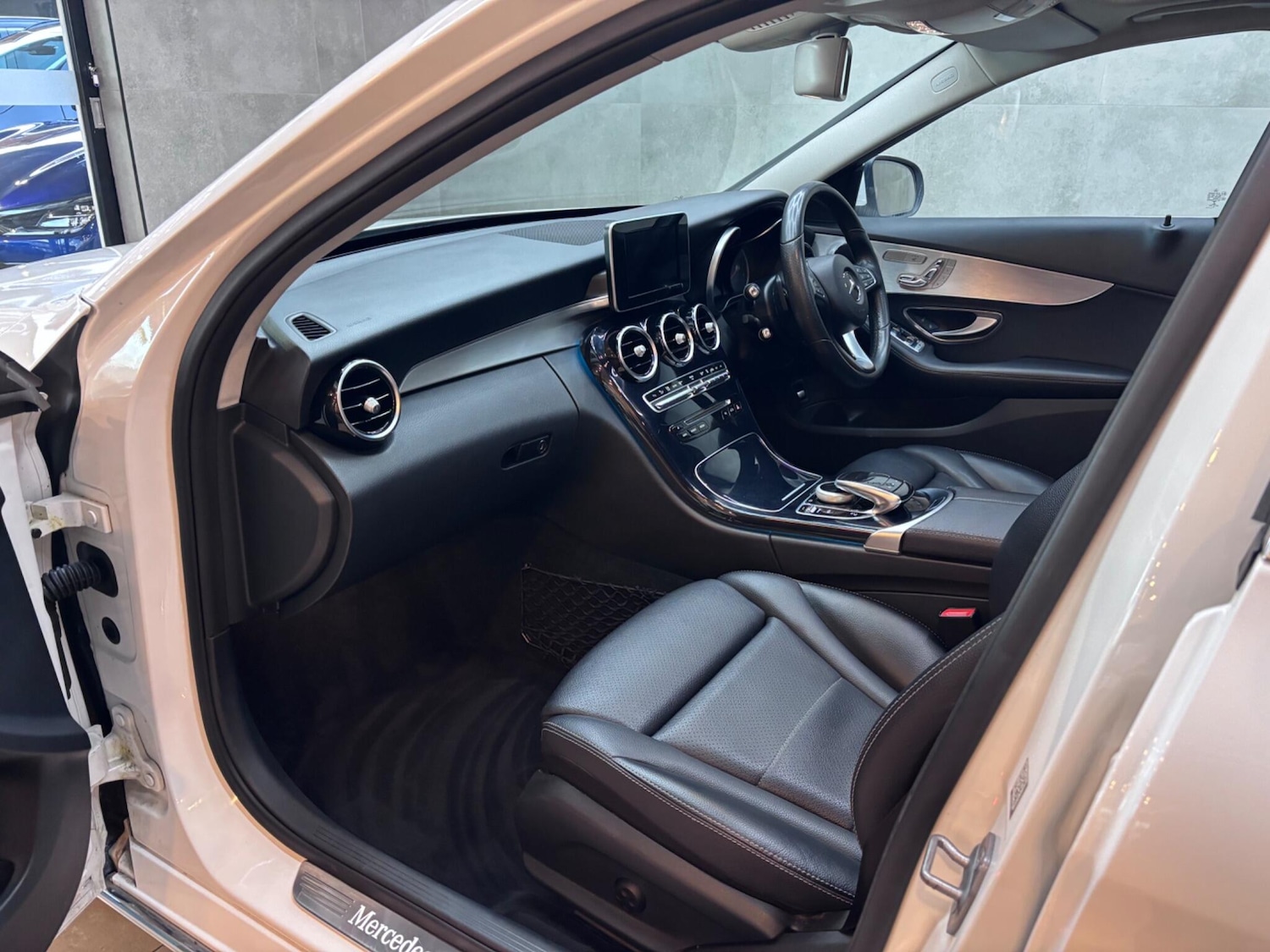 Used Mercedes-Benz C Class 2016 for sale - 77091133: Photo 55