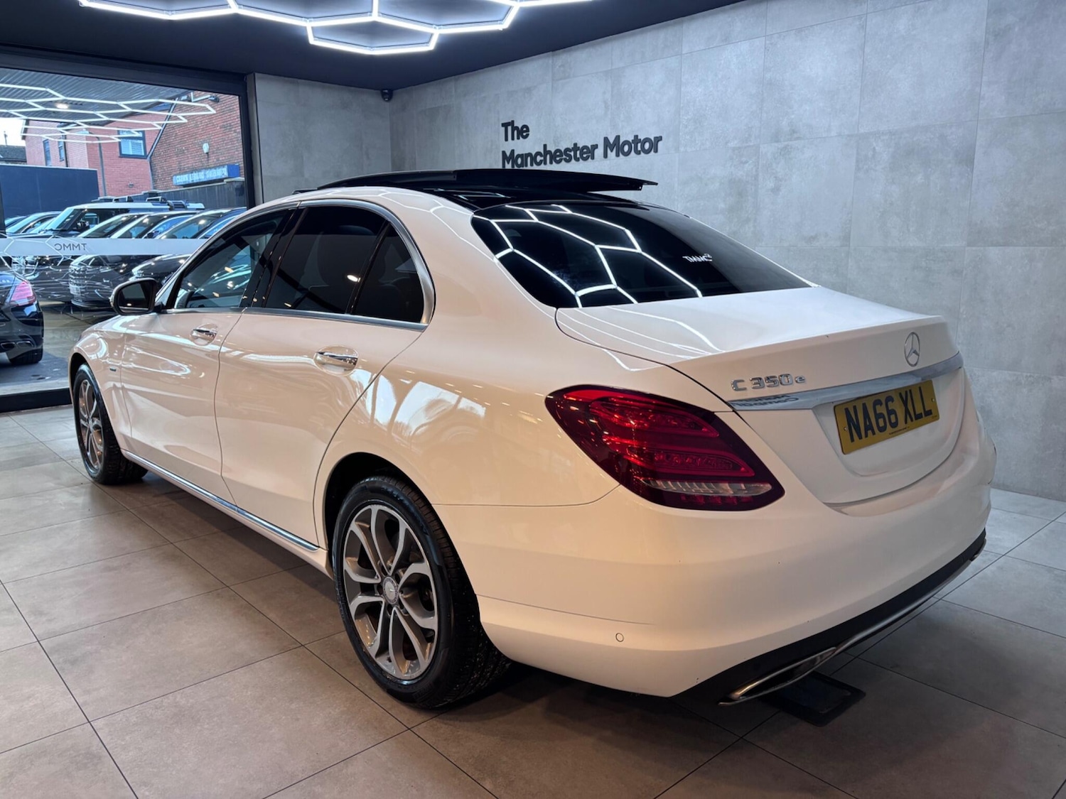 Used Mercedes-Benz C Class 2016 for sale - 77091133: Photo 8