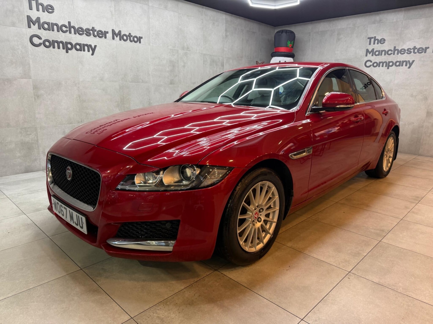 Used Jaguar XF 2017 for sale - 76620302: Photo 1