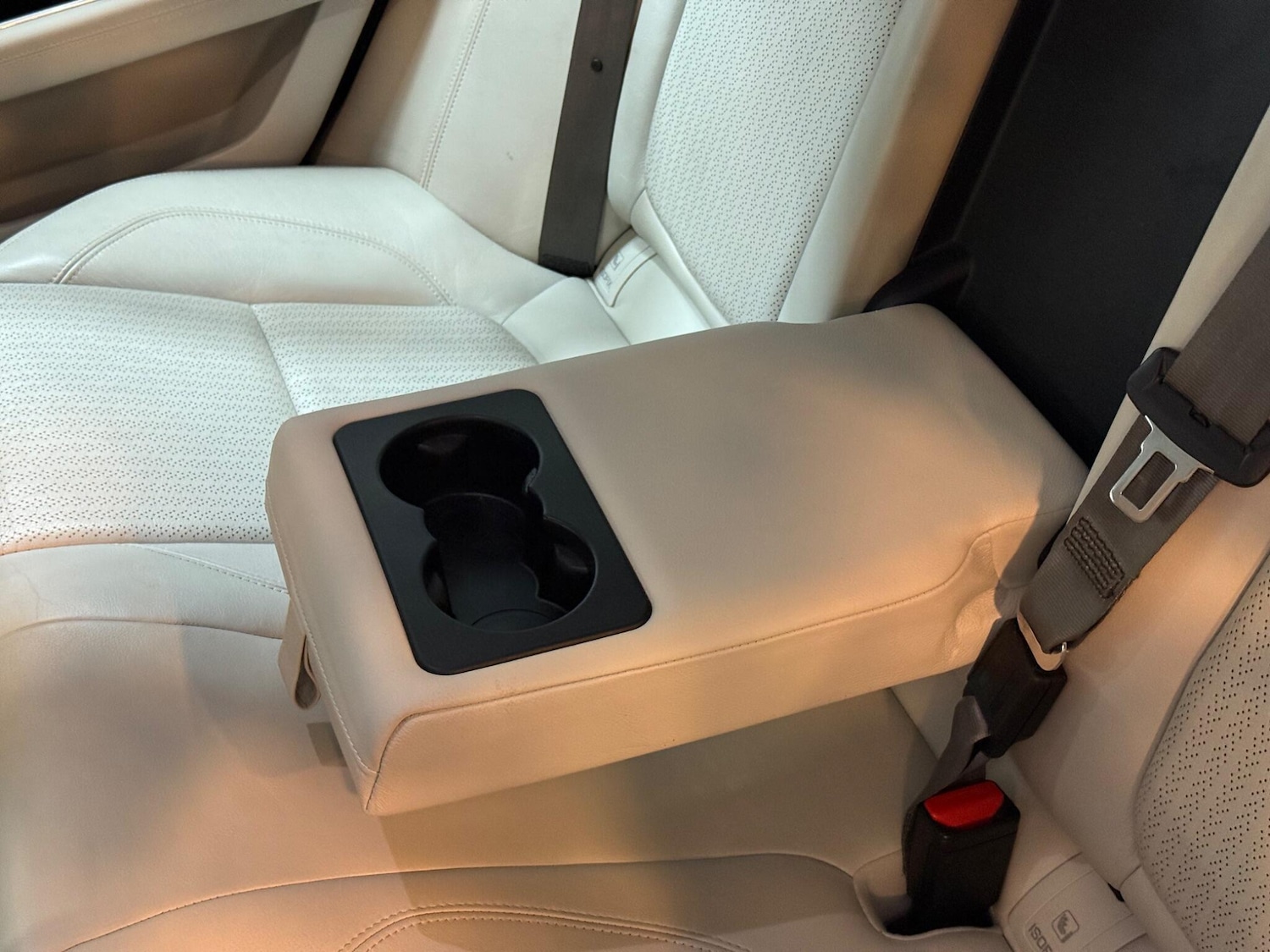 Used Jaguar XF 2017 for sale - 76620302: Photo 16