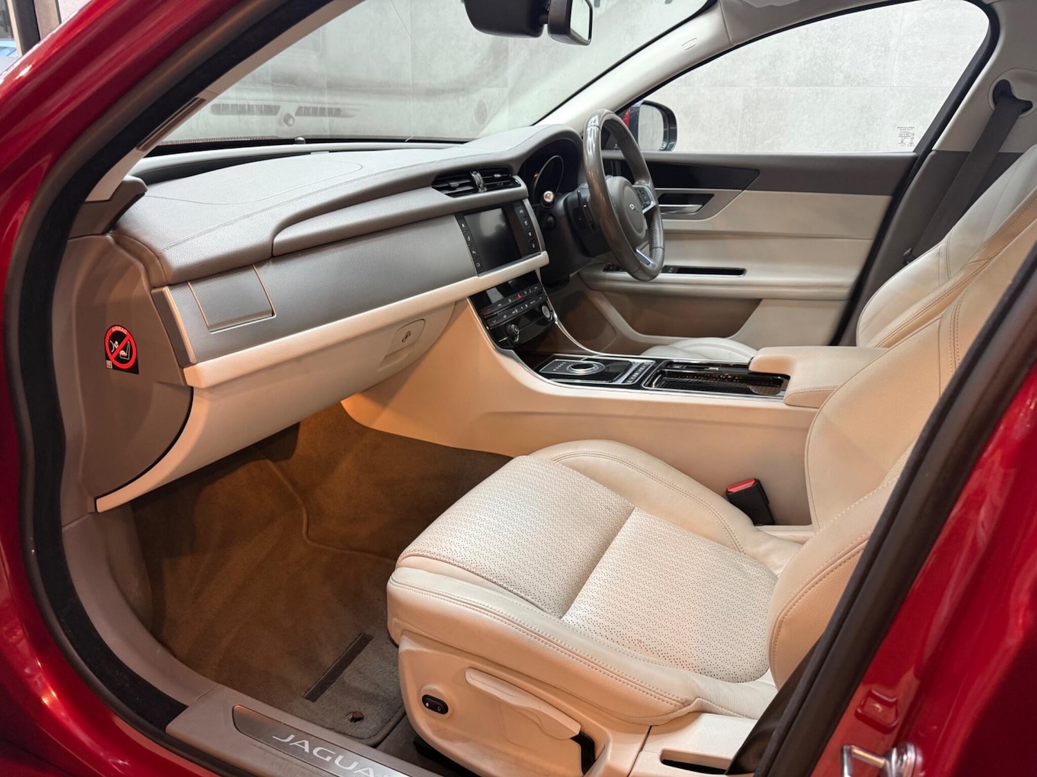 Used Jaguar XF 2017 for sale - 76620302: Photo 49