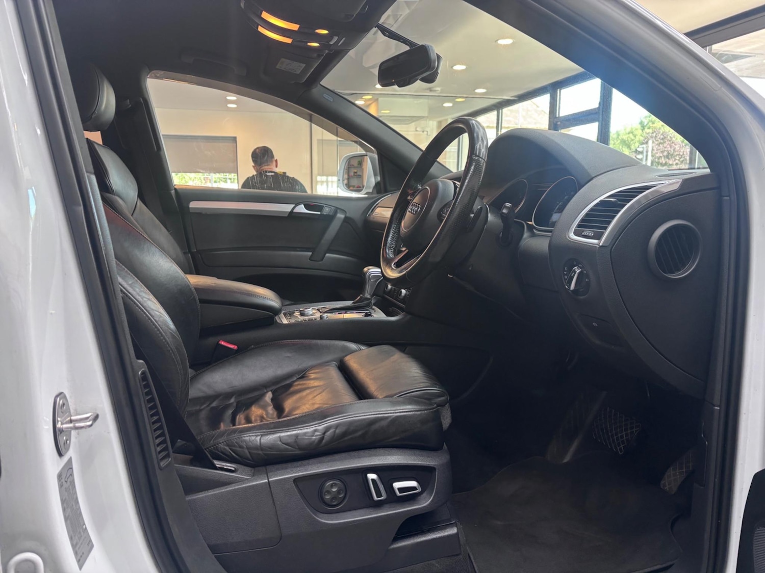 Used Audi Q7 2014 for sale - 76689618: Photo 35