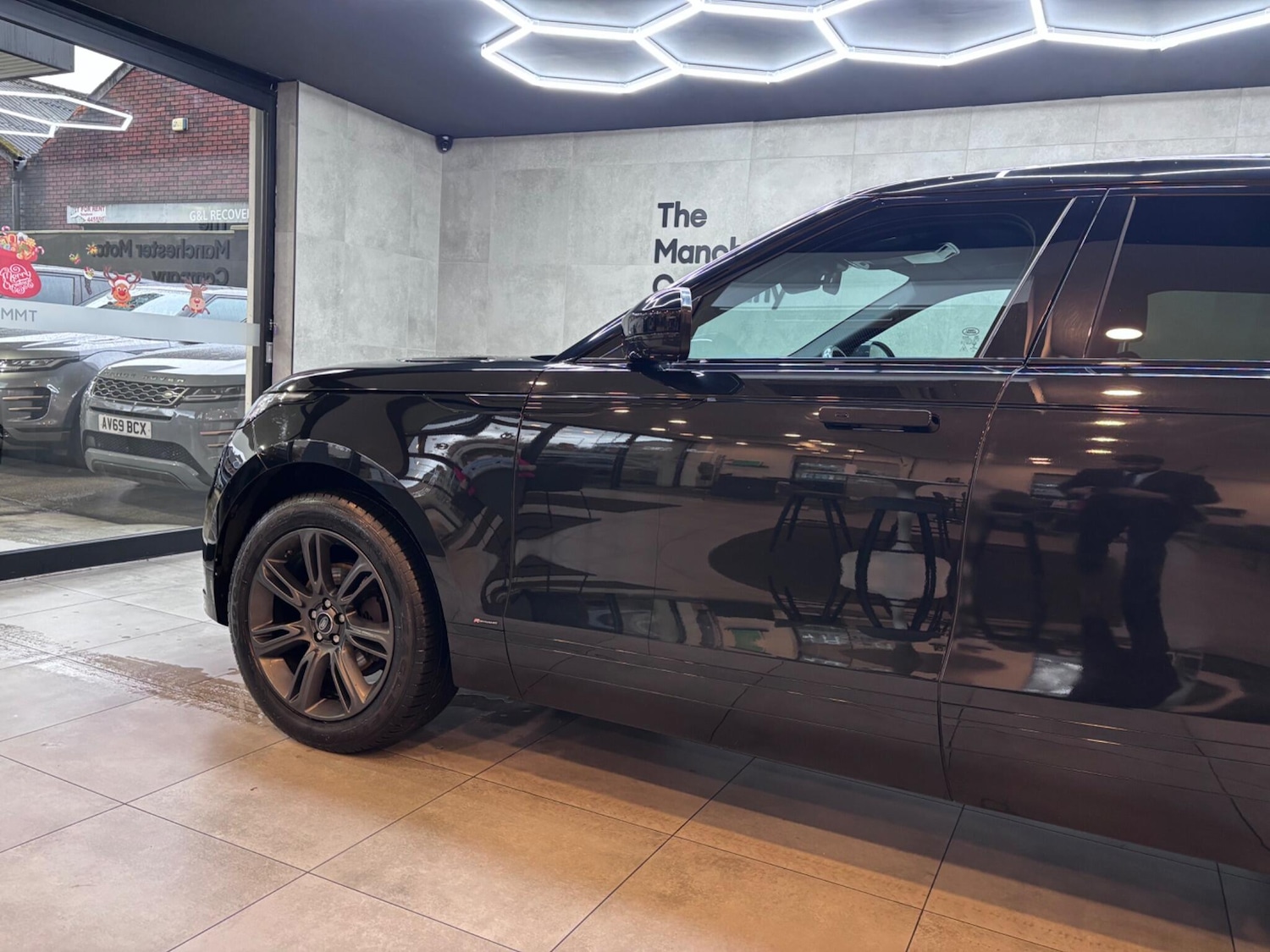 Used Land Rover Range Rover Velar 2018 for sale - 76886177: Photo 14