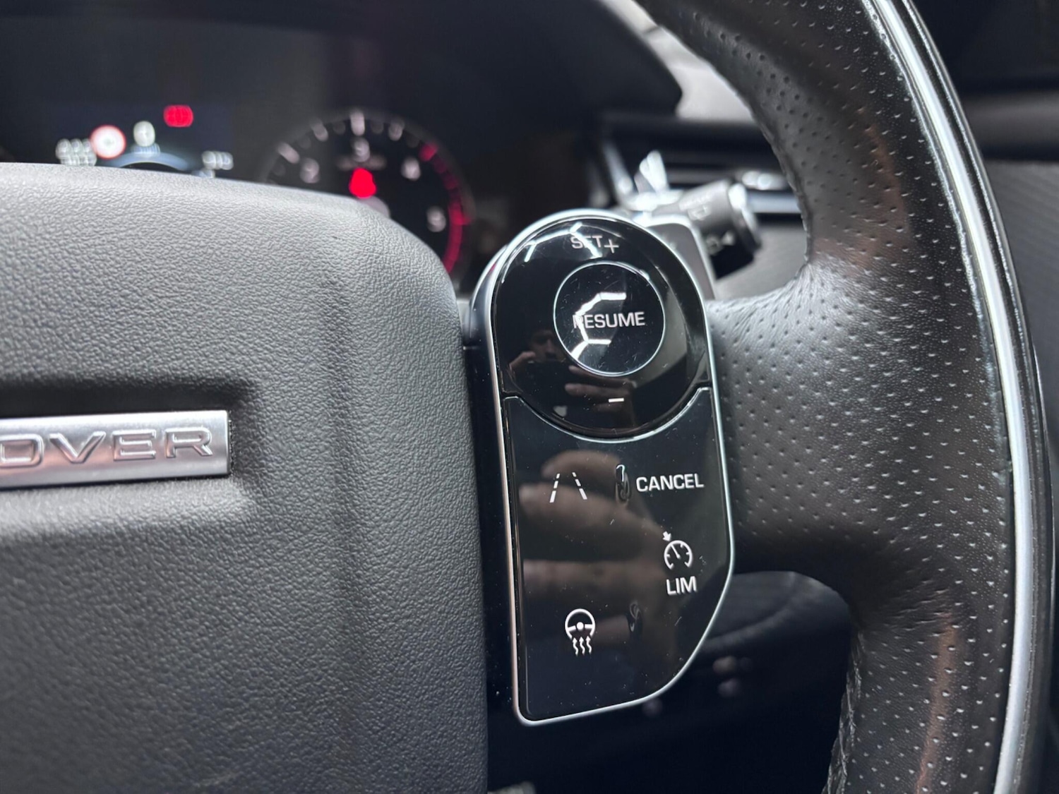 Used Land Rover Range Rover Velar 2018 for sale - 76886177: Photo 38