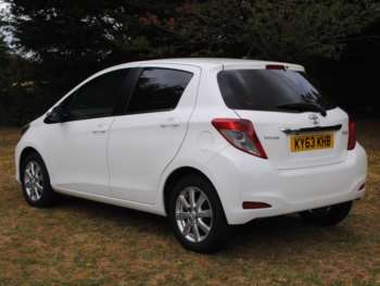 Used Toyota Yaris 2013 for sale - 75067569: Photo