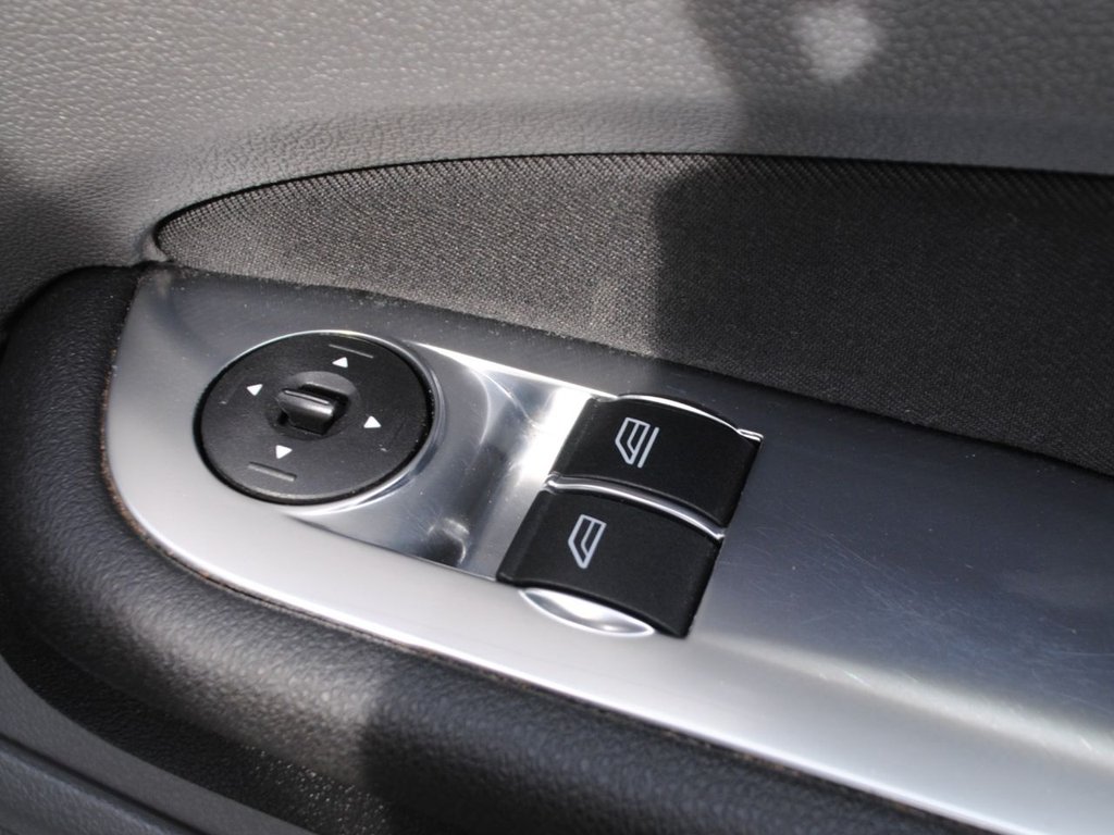 Used Ford Focus 2011 for sale - 76080596: Photo 21