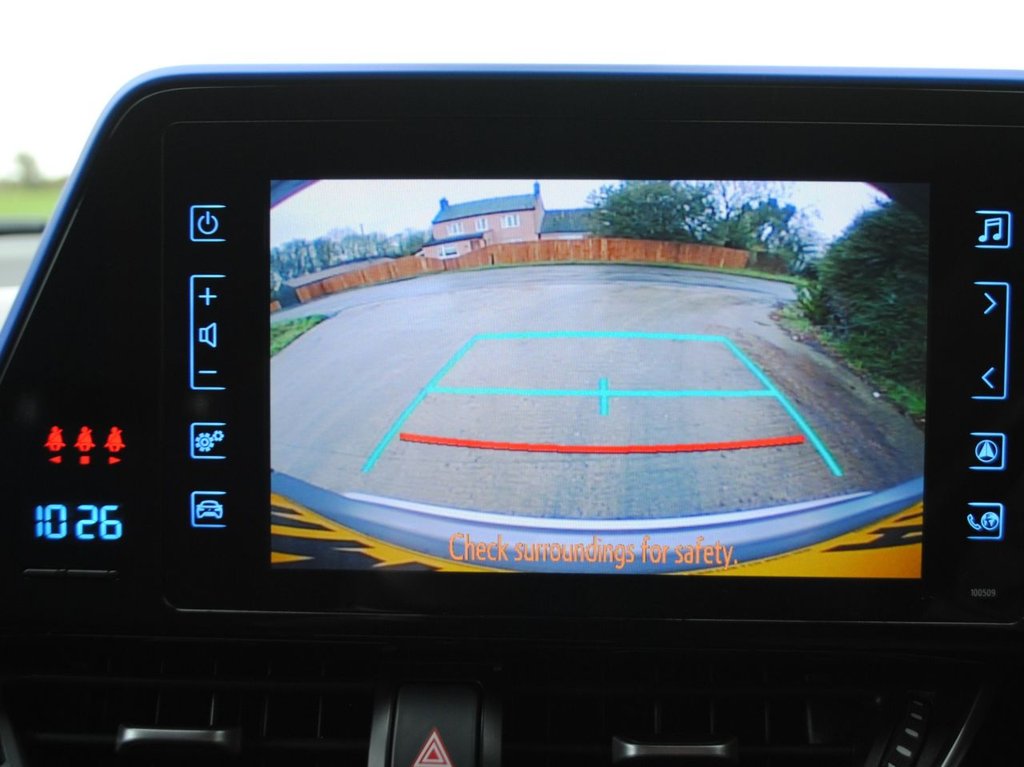 Used Toyota C-HR 2018 for sale - 76605069: Photo 17