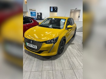 Peugeot - E-208