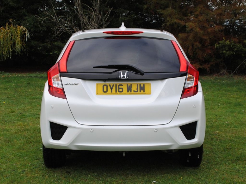 Used Honda Jazz 2016 for sale - 76235907: Photo 11