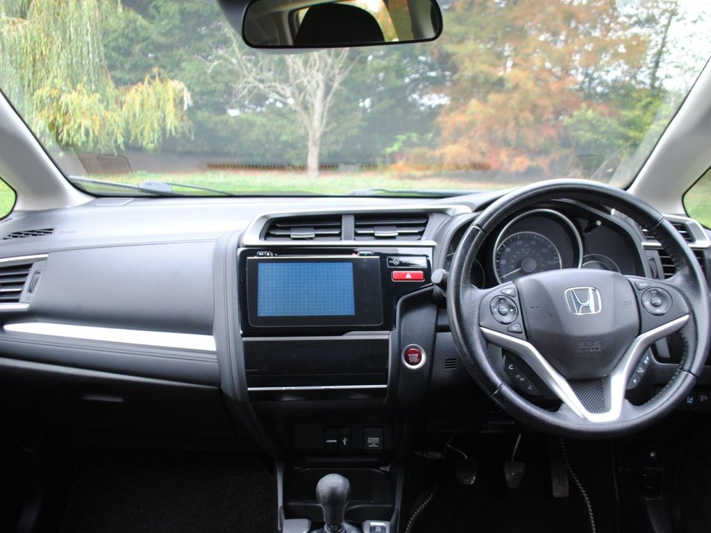 Used Honda Jazz 2016 for sale - 76235907: Photo 5