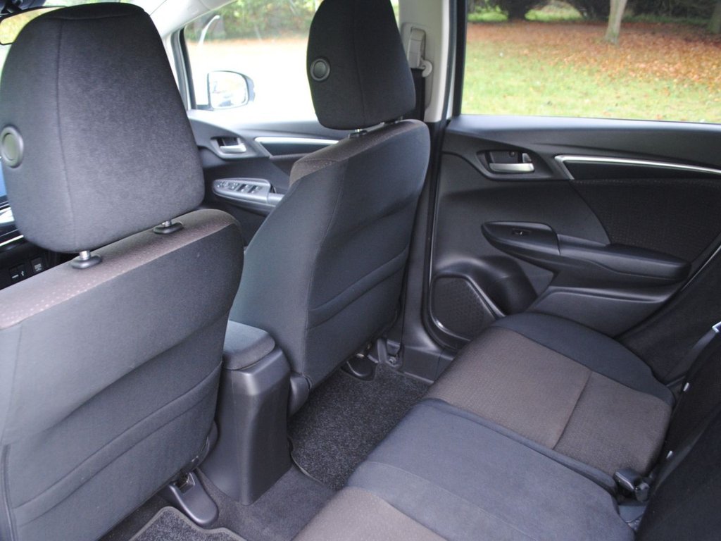 Used Honda Jazz 2016 for sale - 76235907: Photo 9