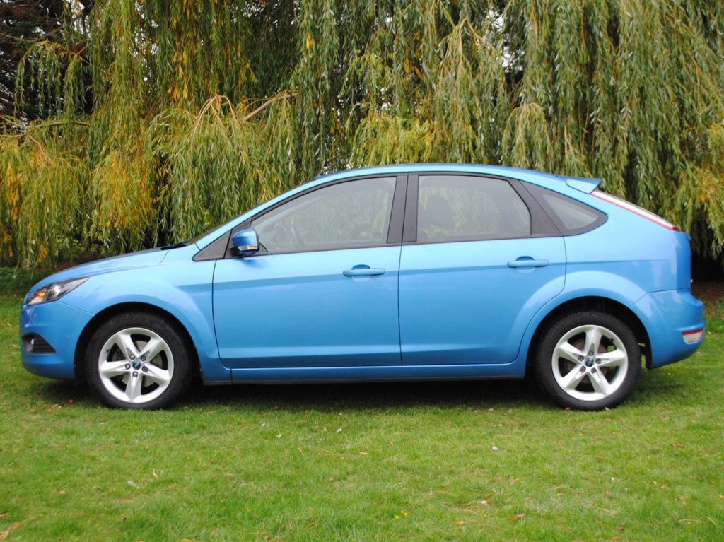 Used Ford Focus 2011 for sale - 76106115: Photo 14