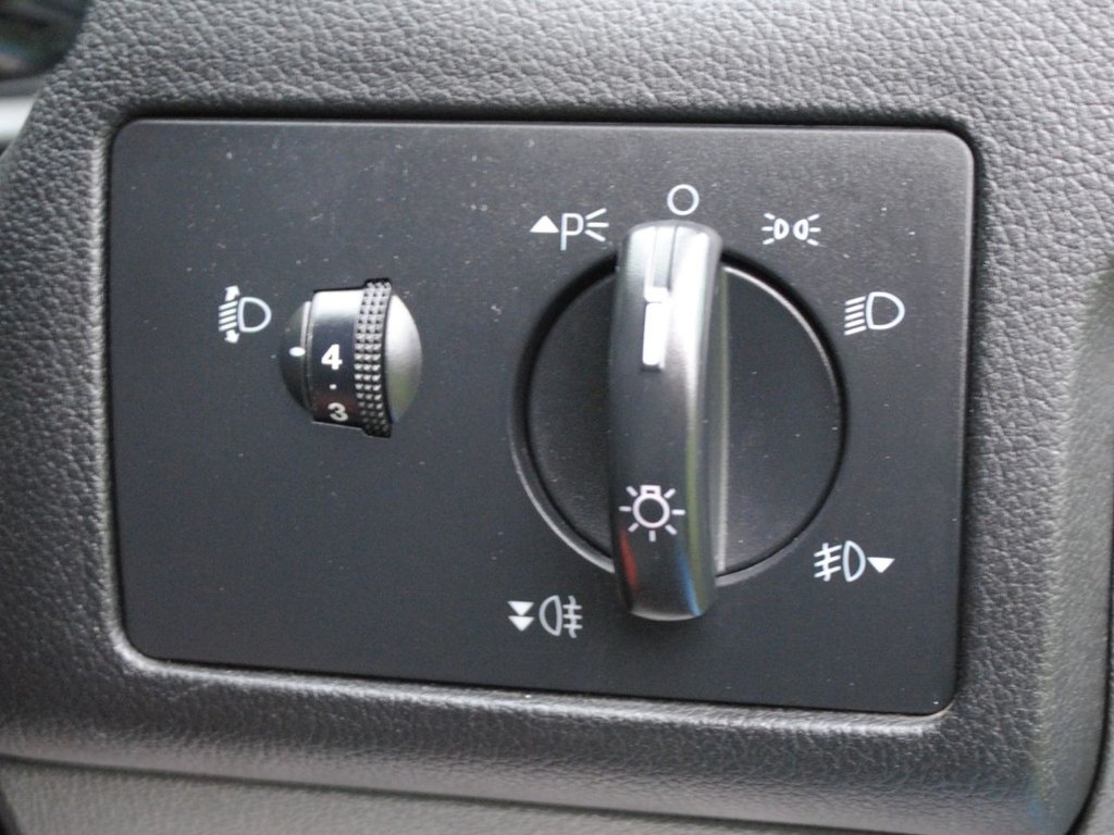 Used Ford Focus 2011 for sale - 76106115: Photo 25