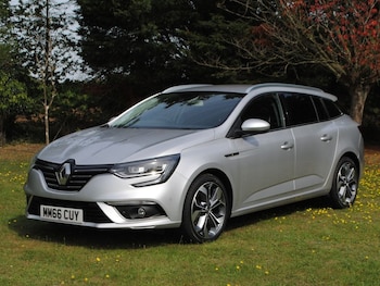 2016 (66) - 1.6 dCi Signature Nav 5dr 130 BHP