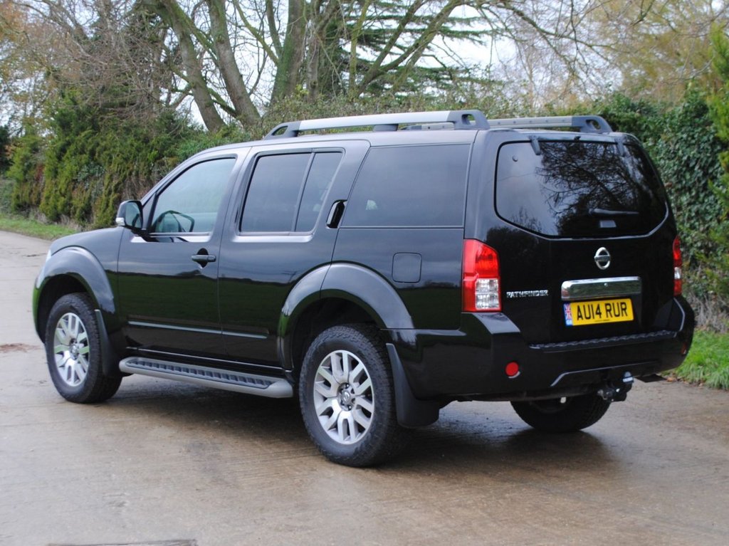 Used Nissan Pathfinder 2014 for sale - 76686273: Photo 2