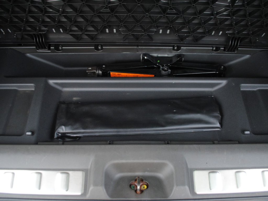 Used Nissan Pathfinder 2014 for sale - 76686273: Photo 27