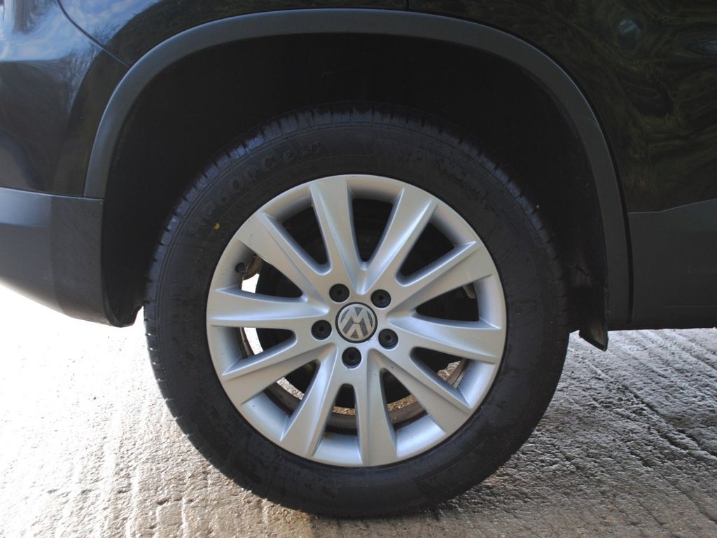 Used Volkswagen Tiguan 2010 for sale - 77806405: Photo 24