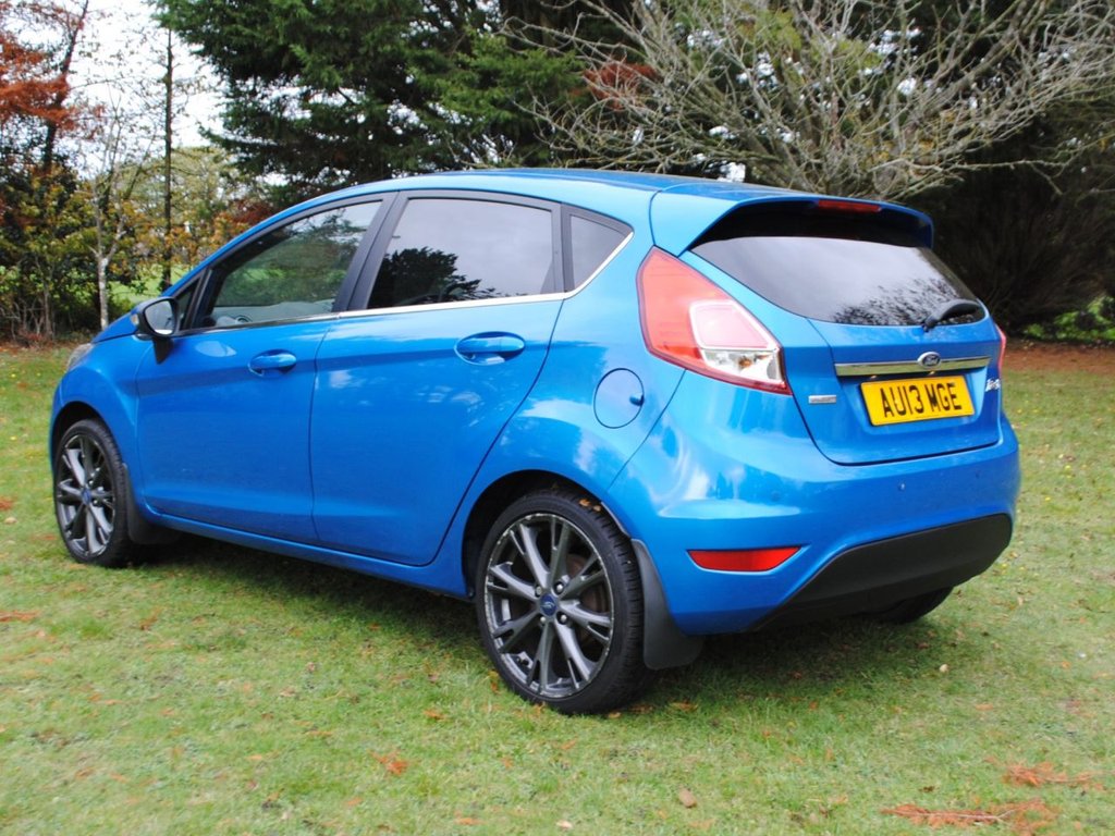 Used Ford Fiesta 2013 for sale - 76202881: Photo 2