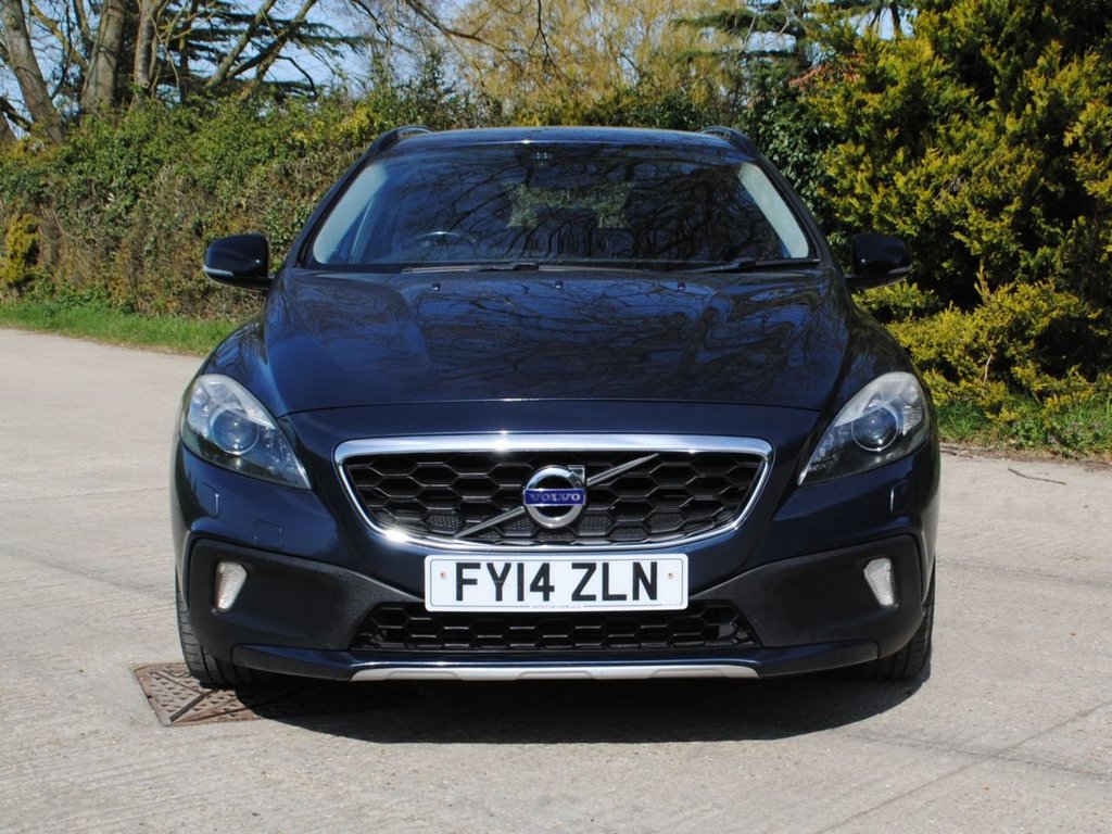 Used Volvo V40 2014 for sale - 78181611: Photo 11