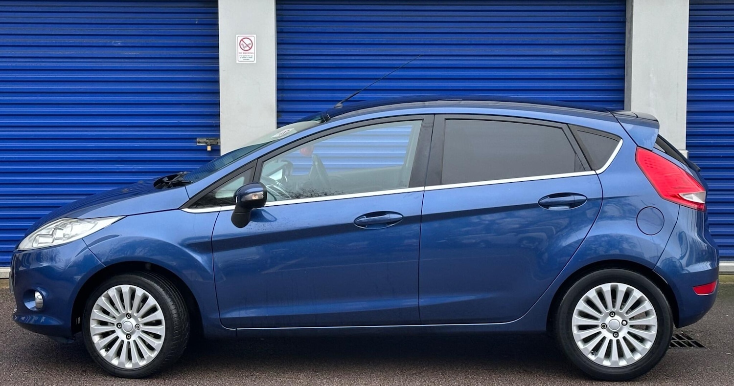 Used Ford Fiesta 2010 for sale - 77029423: Photo 2