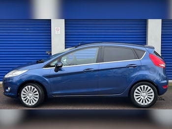 Used Ford Fiesta 2010 for sale - 77029423: Photo