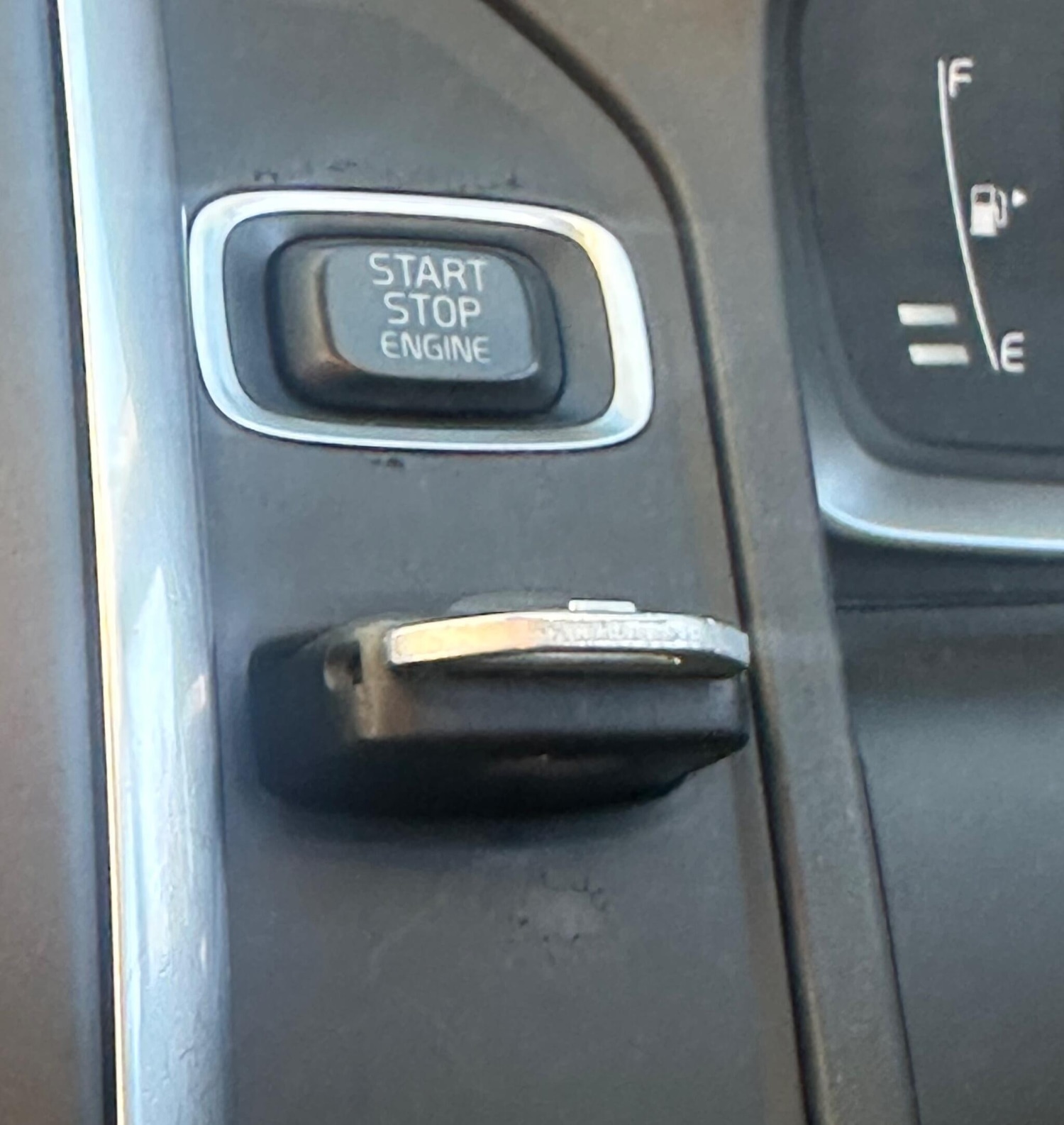 Used Volvo XC60 2014 for sale - 76658463: Photo 25