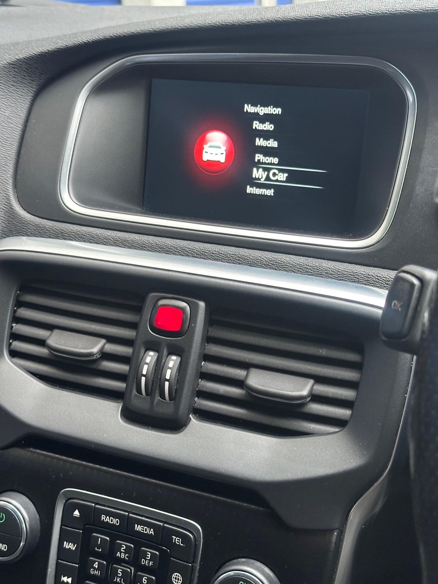 Used Volvo V40 2016 for sale - 77387499: Photo 23