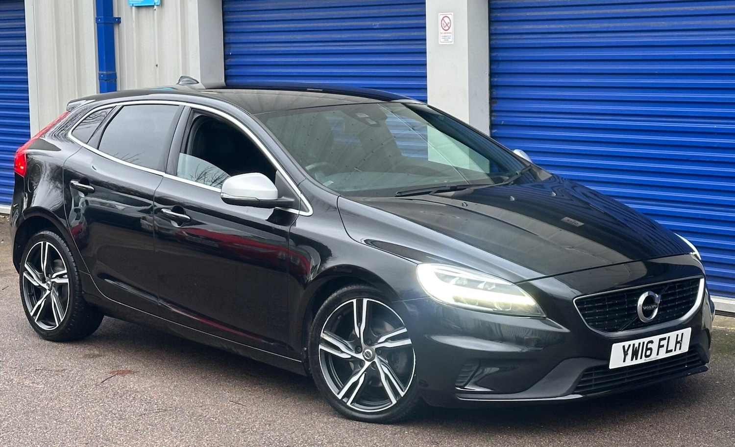 Used Volvo V40 2016 for sale - 77387499: Photo 7