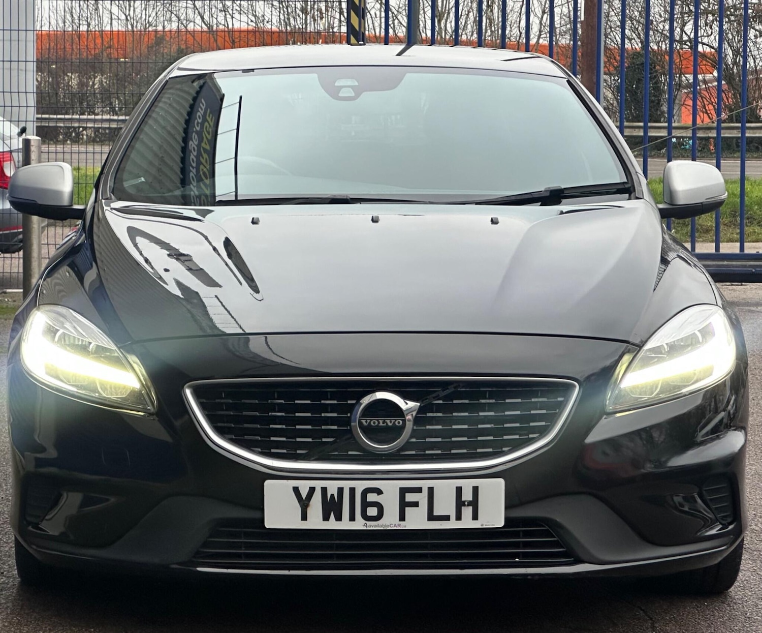 Used Volvo V40 2016 for sale - 77387499: Photo 8