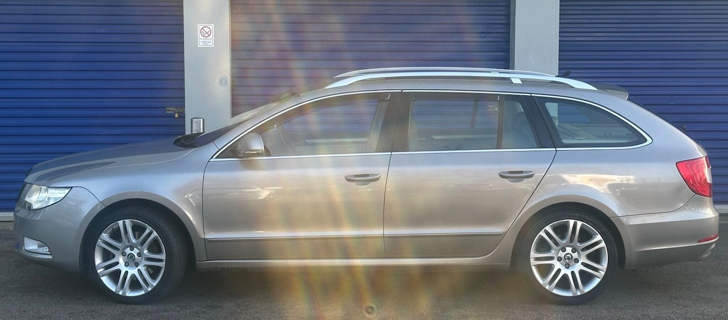 Used Skoda Superb for sale - 76735298: Photo 2