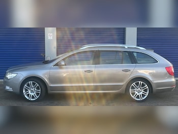Used Skoda Superb 2010 for sale - 76735298: Photo