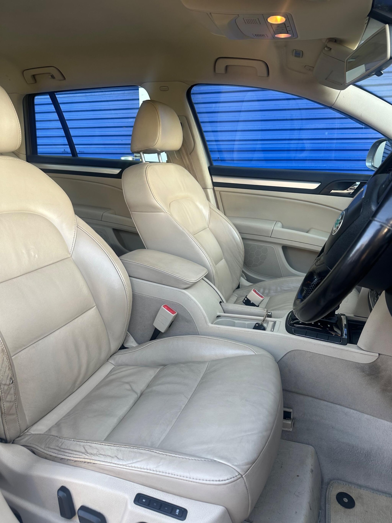 Used Skoda Superb for sale - 76735298: Photo 9