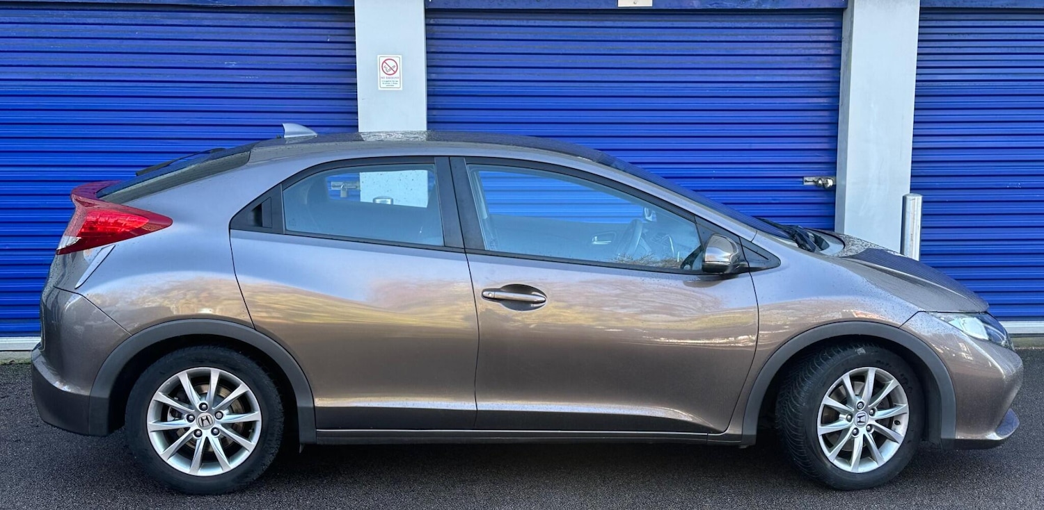 Used Honda Civic 2013 for sale - 76645147: Photo 6