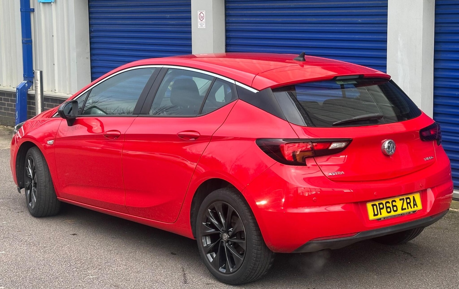 Used Vauxhall Astra 2016 for sale - 76913290: Photo 2