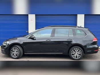 Used Volkswagen Golf 2017 for sale - 79212208: Photo