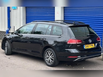 Used Volkswagen Golf 2017 for sale - 79212208: Photo