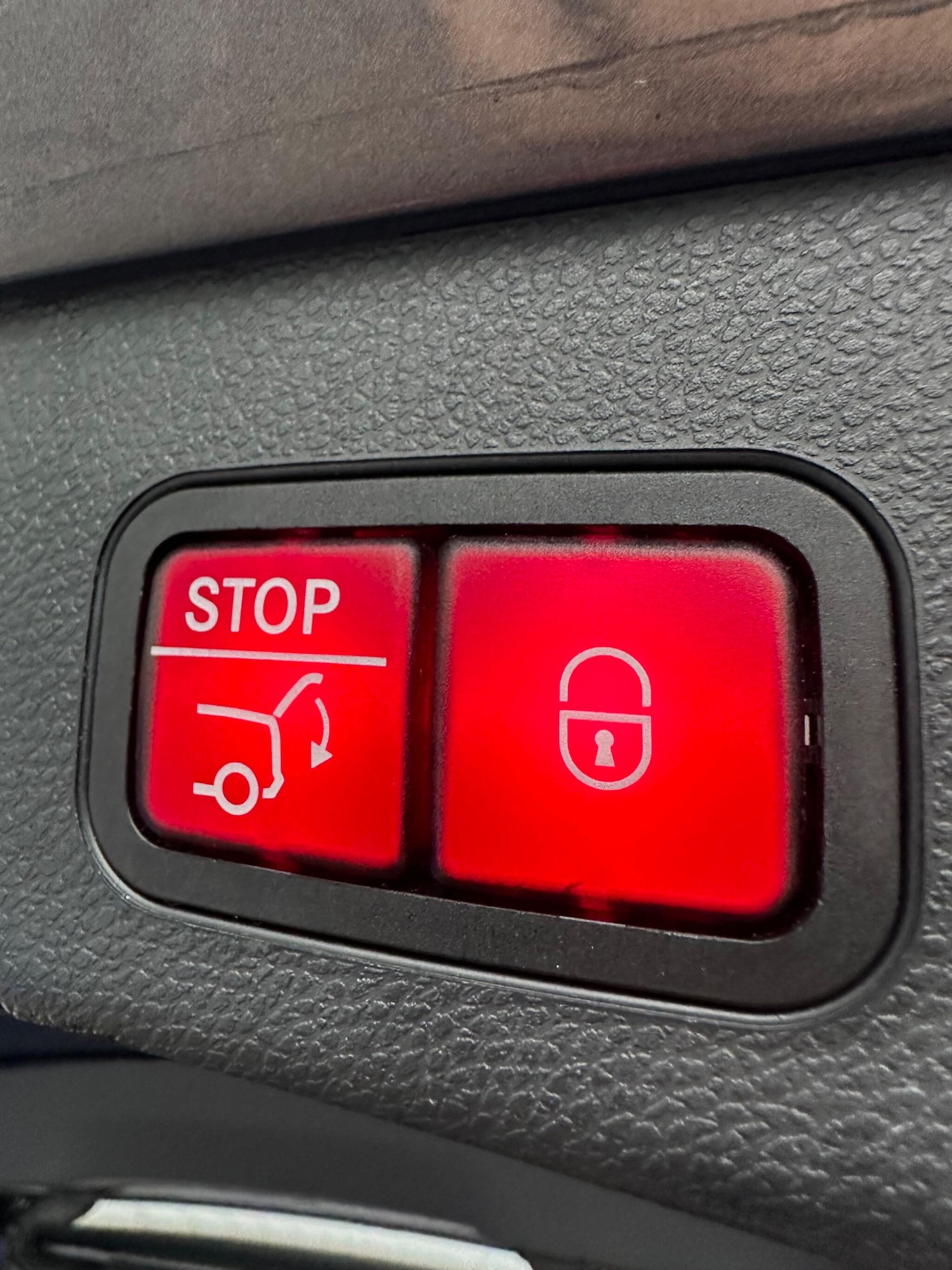 Used Mercedes-Benz C Class 2018 for sale - 77060260: Photo 32