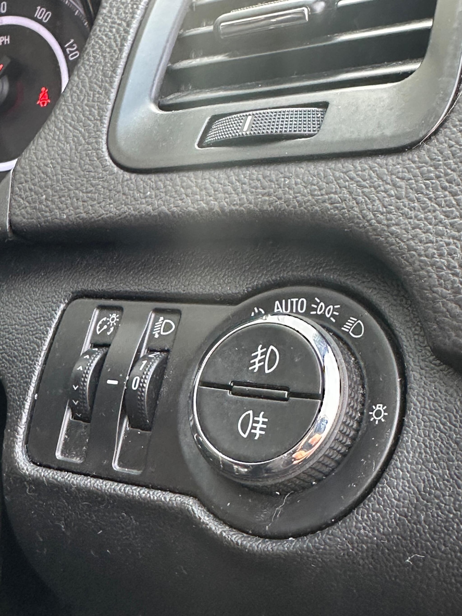 Used Vauxhall Insignia 2015 for sale - 76646326: Photo 25