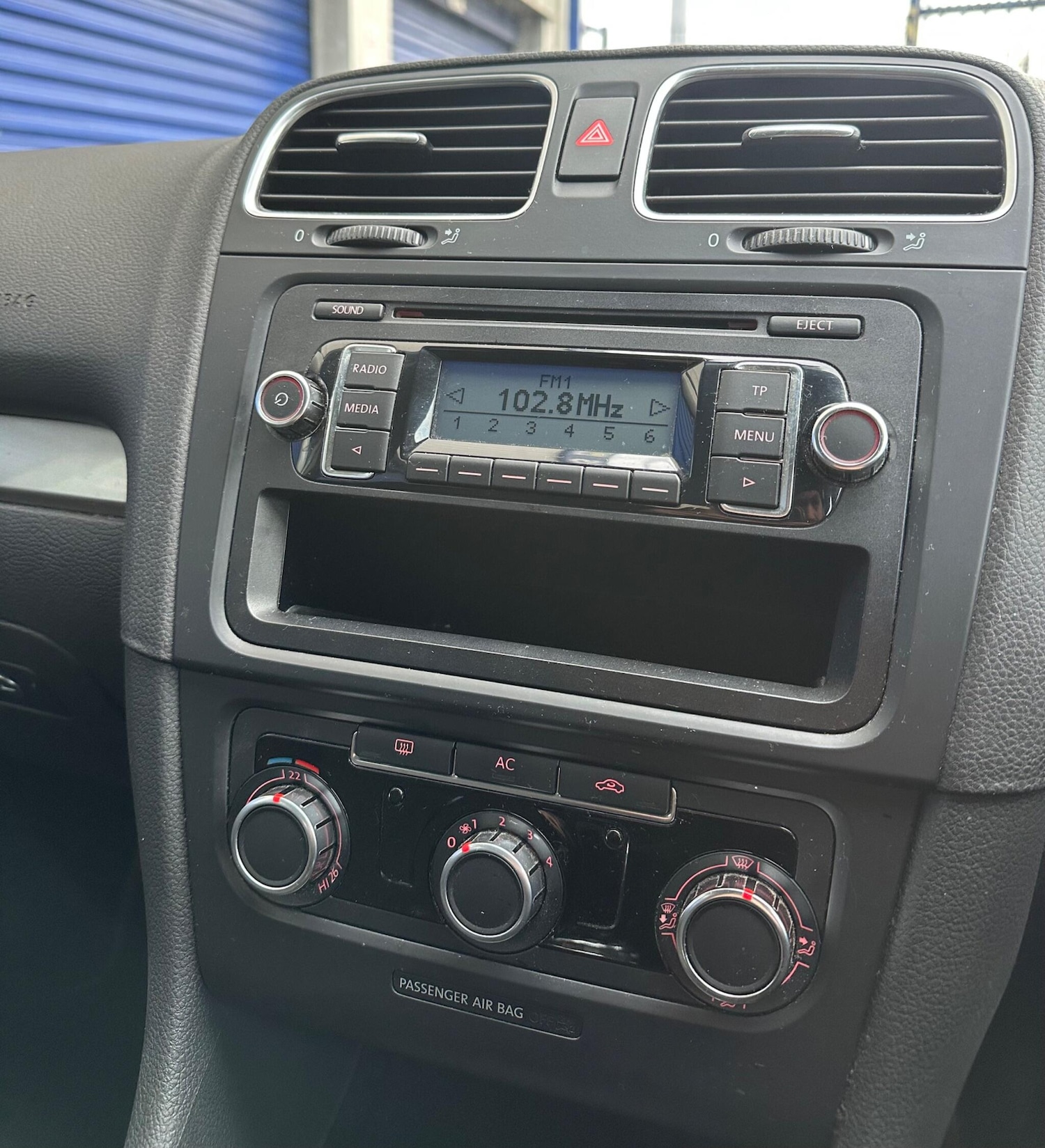 Used Volkswagen Golf 2009 for sale - 77052503: Photo 16